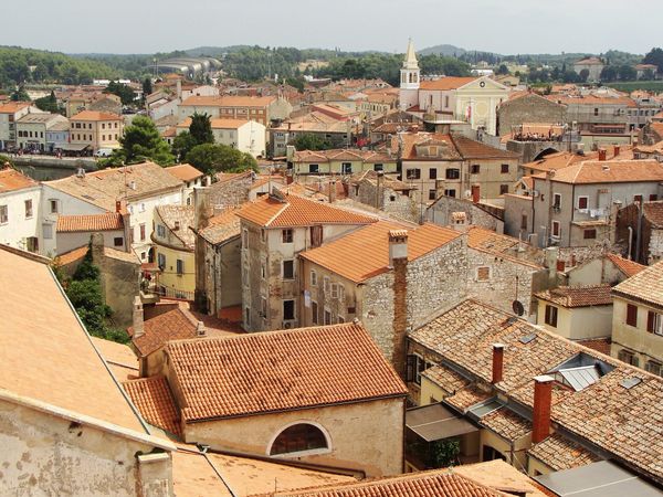 Noleggio auto a Parenzo con Sixt